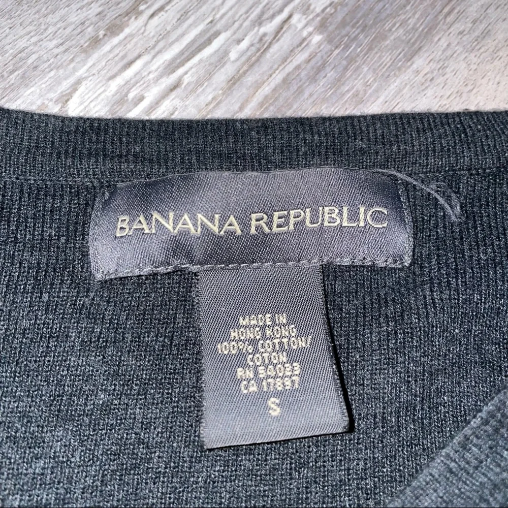 sweater - Picture 3 of 3